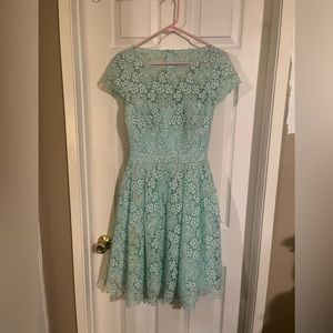 Monique Lhuillier dress - size 6